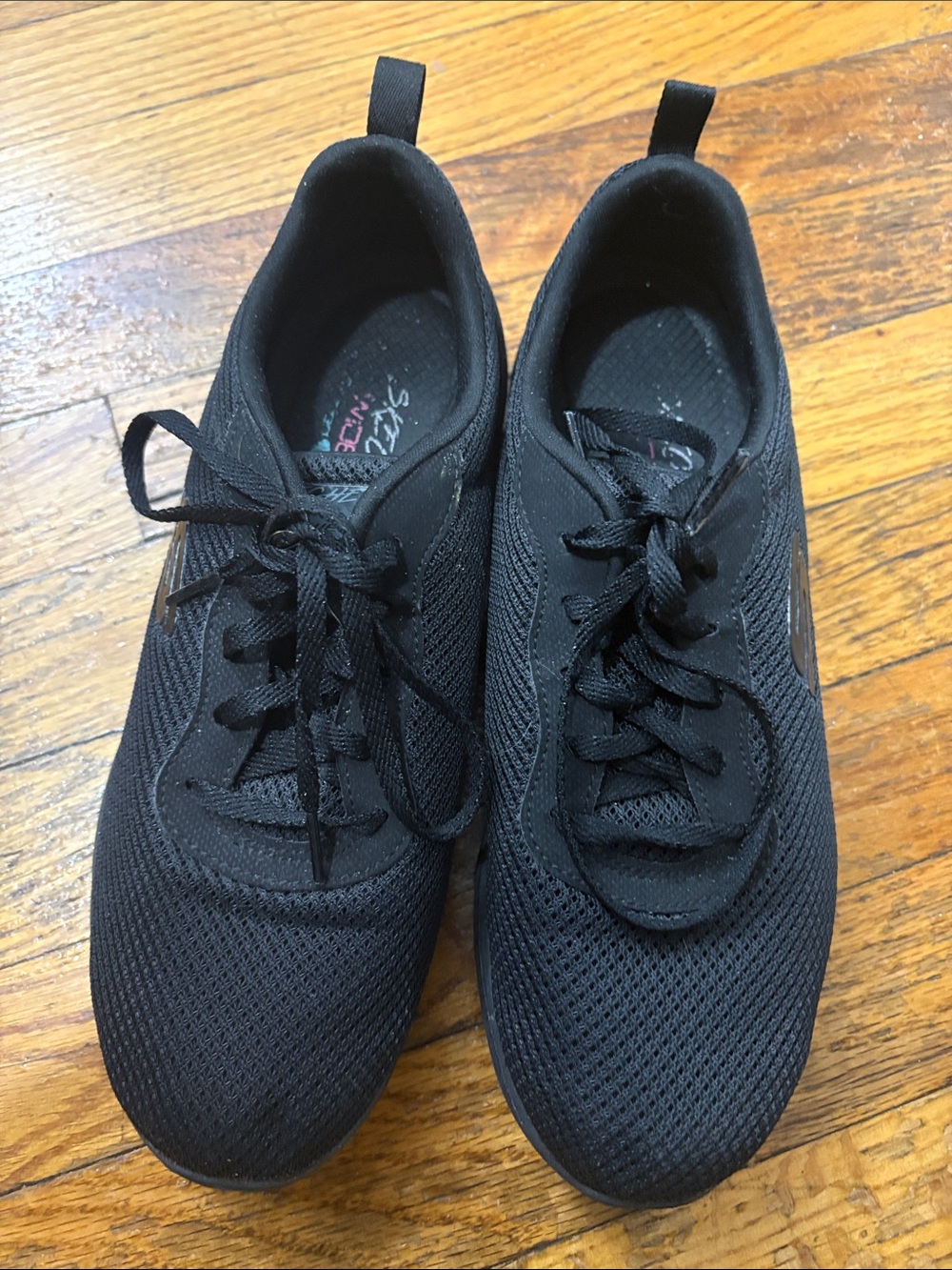 Women’s Black Lightweight Mesh Lace-Up Sneakers Skechers